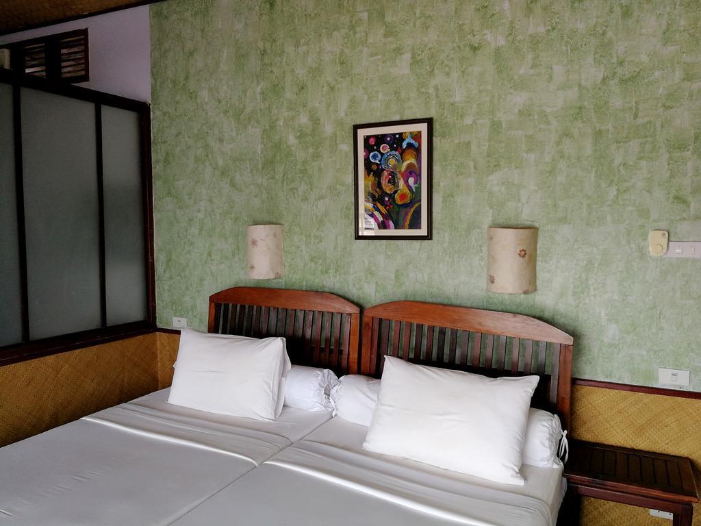 Sala Done Khone Hotel Ban Khon Exterior photo